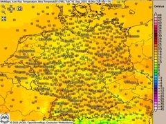 Mäßig warm, im Norden noch stürmisch-nass