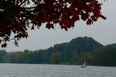 Grau gibt weiterhin den Ton an