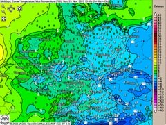 Im Westen weitere Schneeschauer