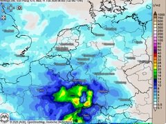 Neuer Regen in der Nacht