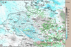 Im Westen rei&szlig;t es auf, Schauer im Norden und Osten